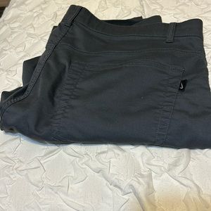 Nike golf mens 5-pocket pant. Size 34/30